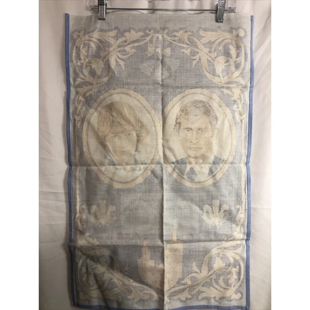 Vintage Royal Wedding‎ Tea Towel 1981 Prince Charles Lady Diana Blue Excellent
